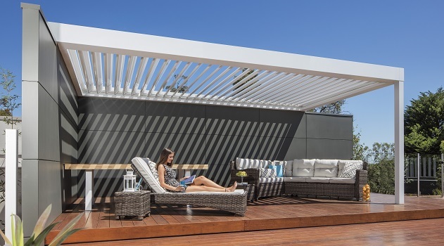 Thinking of getting a louvre roof? Here’s what you need to know!