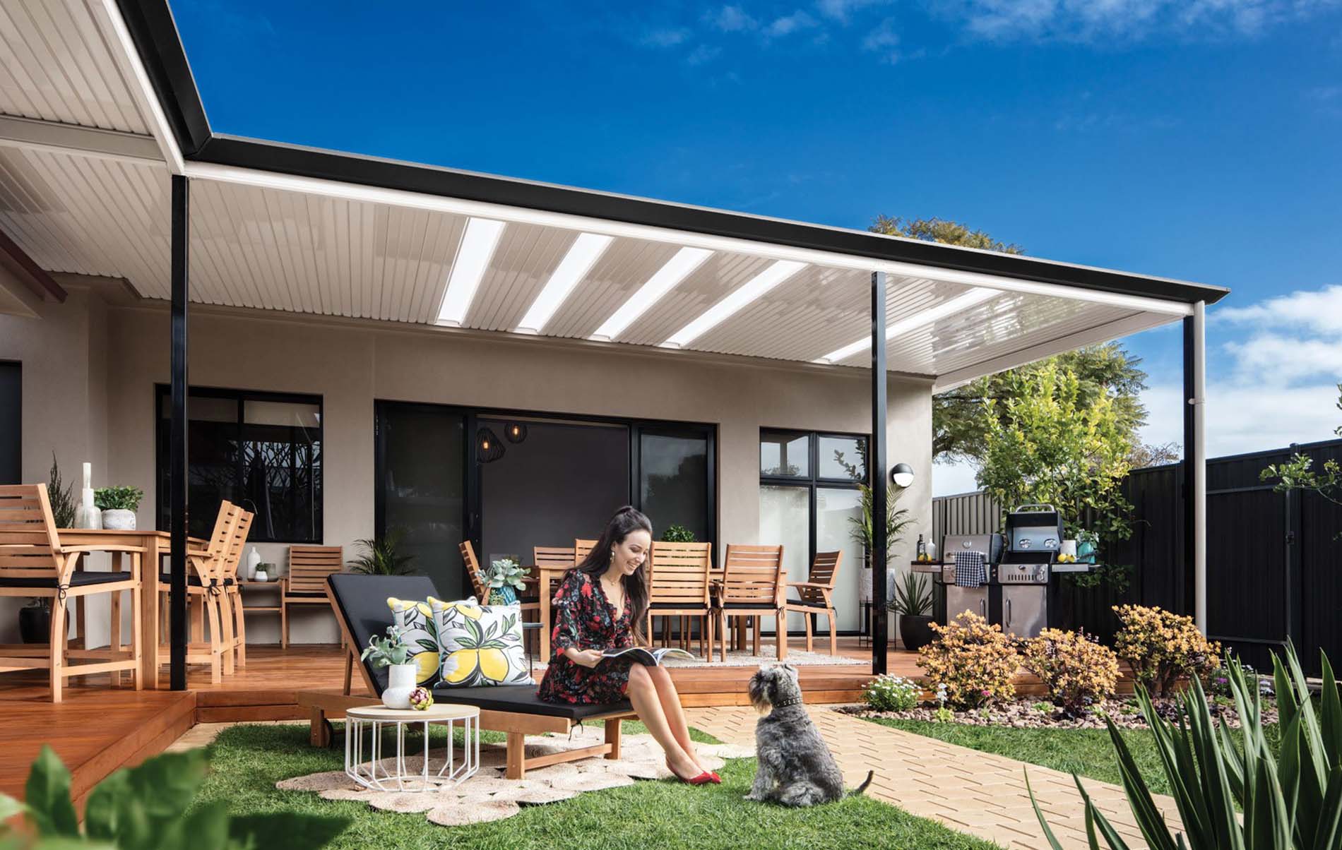 Modern flat roof patio with integrated lighting and timber-look posts