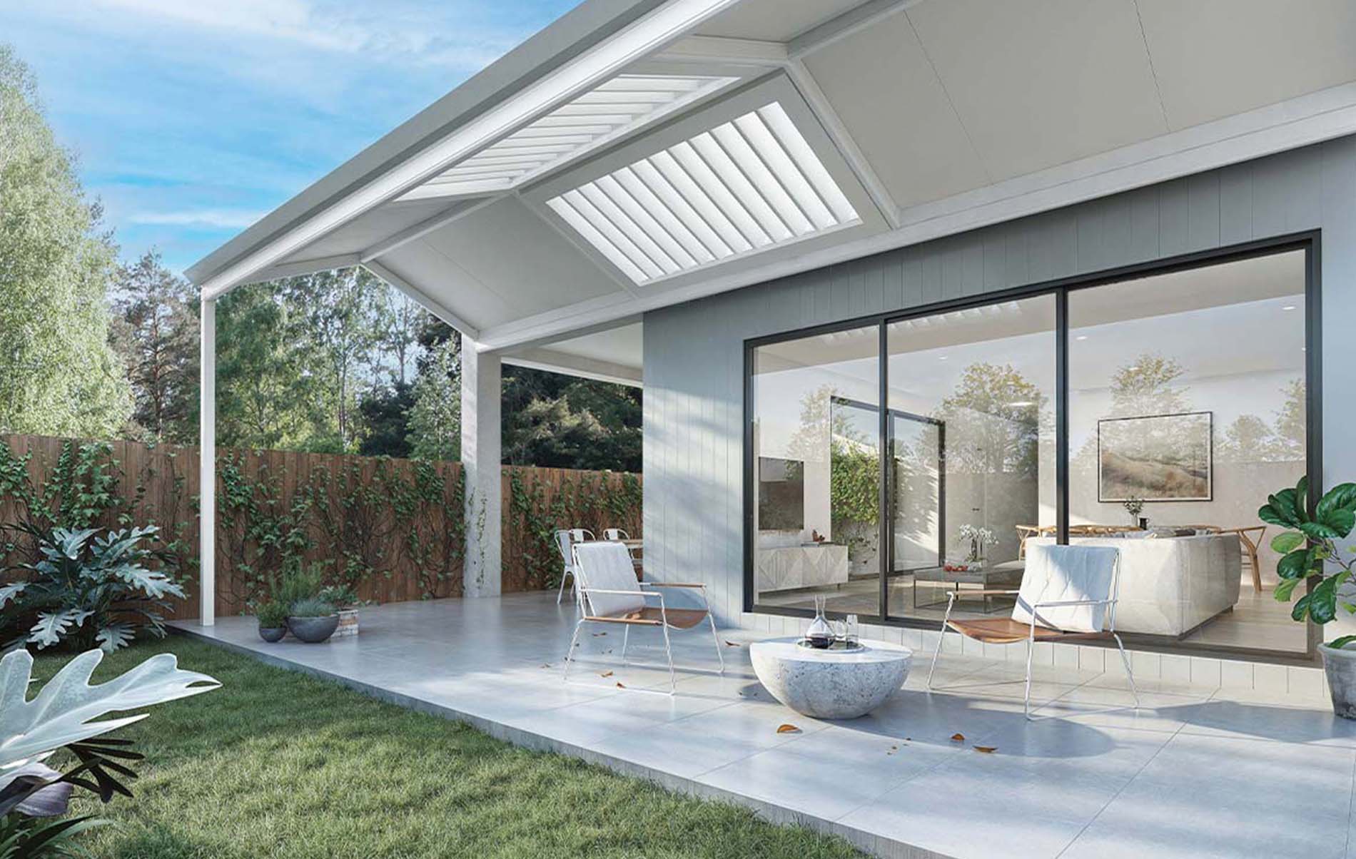 Gable roof patio with insulated Cooldek roofing and timber-look posts