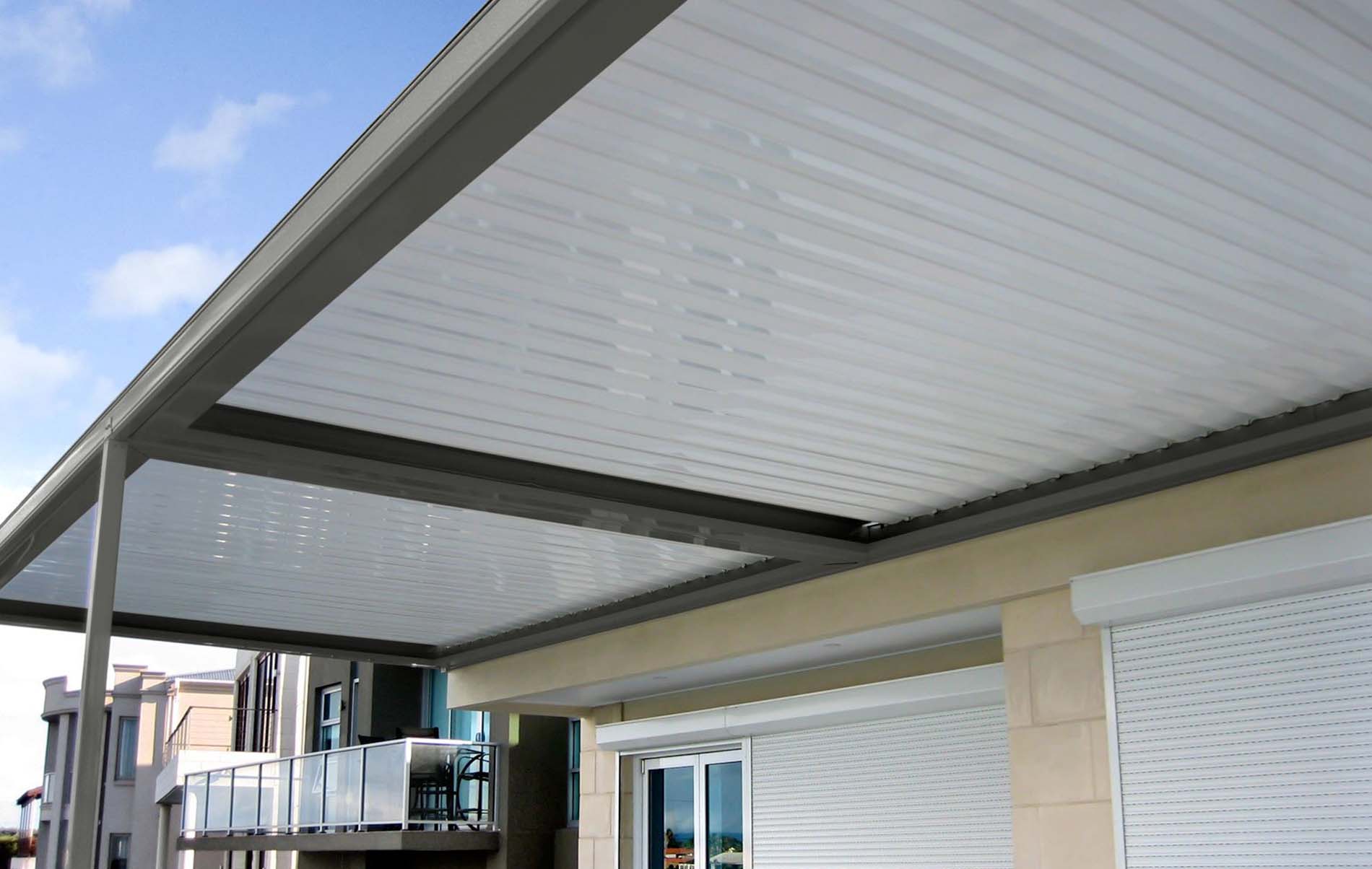 Modern louvre patio with adjustable slats and timber-look aluminium frame